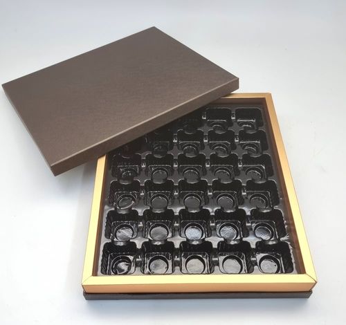 קופסת פרלינים מהודרת 30- חום מכסה אטום