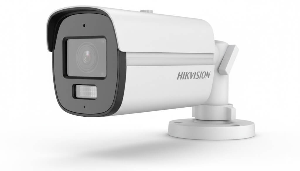 Hikvision DS-2CE12DF0T-LFS | מצלמת צינור 2MP ColorVu עם תאורה היברידית חכמה ושמע מובנה