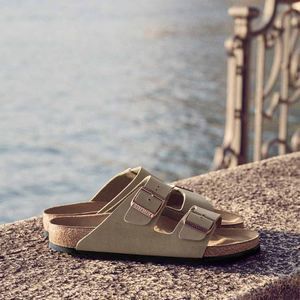בירקנשטוק כפכפי גברים אריזונה סטון Birkenstock Arizona Birko-Flor Nubuck Stone