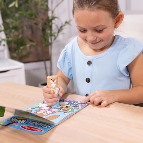 Sticker WOW! חוברת מדבקות 24 דפים עם מכשיר הדבקה אוטומטי ו 300 מדבקות - ארנב 4