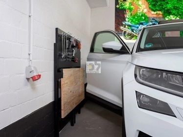 שולחן / דלפק עבודה מתקפל + גב 120x60 כולל 10 קוצים מעמס מקסימלי 150 ק