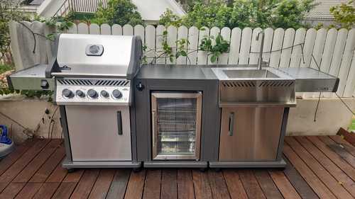 ROGUE MODULAR KITCHEN – NAPOLEON דגם רוג 425 PRO S + יחידות כיור + יחידת מקרר 