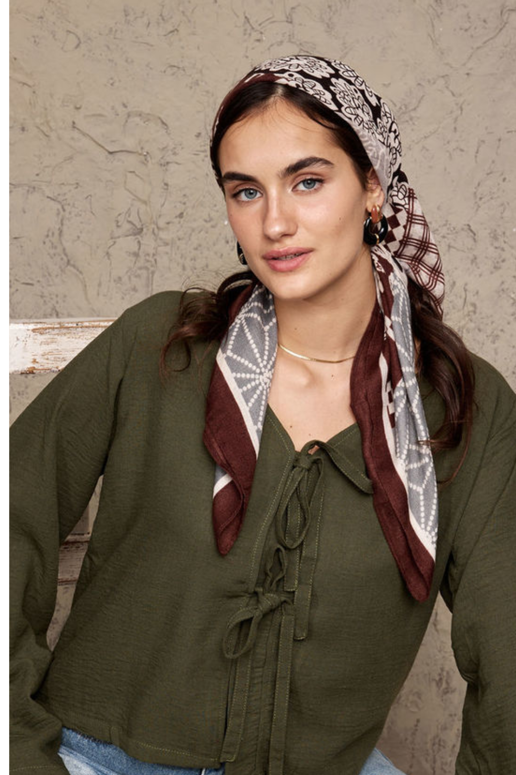 מטפחת מרובעת קטנה אזליה חום