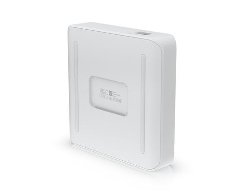 מתג רשת קומפקטי, גרסת EU עם 16 פורטים ו- +Lite 16 PoE - PoE 