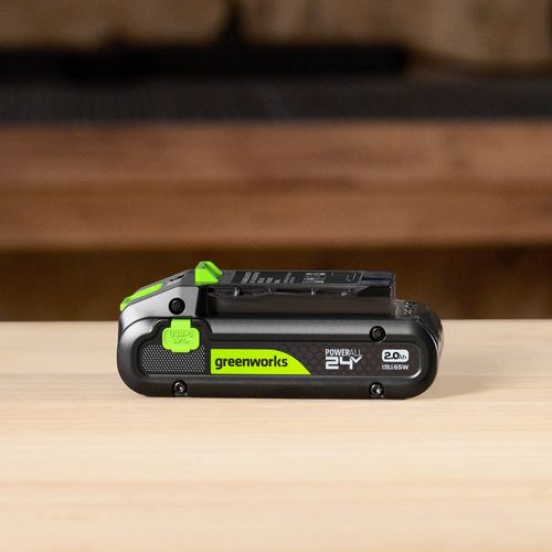 סוללה נטענת Greenworks PA200 BA2420CA1 24V 2Ah עם יציאת USB-C דו-כיוונית ו-4 נוריות LED לבדיקת רמת טעינה - פתרון מתקדם לכלי עבודה ופאוור בנק