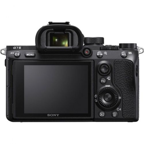 מצלמה Sony a7 III kit FE 28-70mm f/3.5-5.6 OSS II