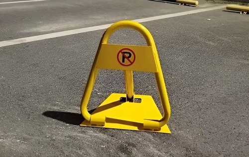 נמאס לכם שחונים לכם בחניה? סגירת חניה פרטית בבניין משותף בלי להסתבך עם השכנים