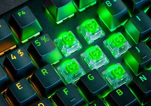 מקלדת גיימינג מכאנית חוטית Razer Blackwidow V4 Pro Green Switch