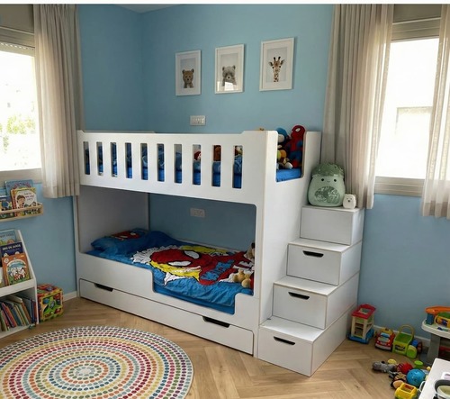 מיטת קומותיים דגם מאיה עם מדרגות עליה למיטה