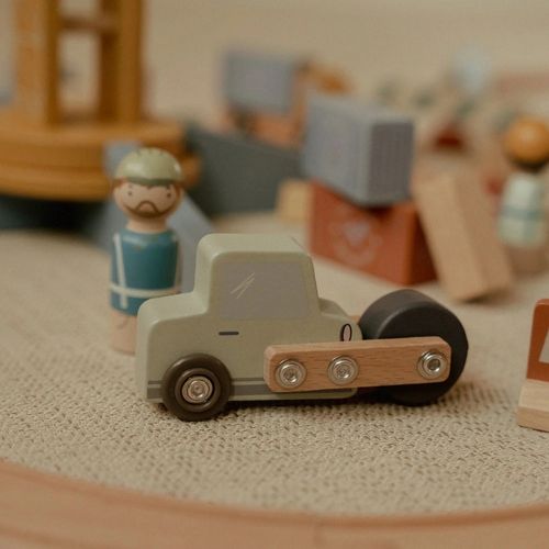 מבט על מכבש כבישים מתוך סט סט מנוף ואתר בנייה גדול מעץ - Little Dutch