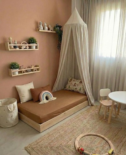 מיטה נורדית