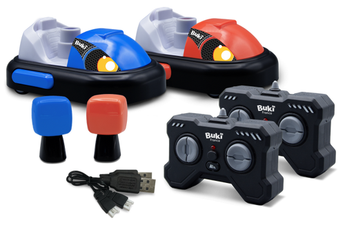 זוג מכוניות מתנגשות על שלט Super Karts – מרוץ ואקשן ללא הפסקה