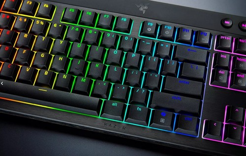 מקלדת גיימינג מכנית אלחוטית Razer BlackWidow V4 Low-Profile Tenkeyless