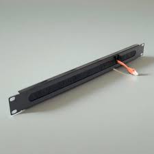 פאנל שערות 1U מבית FiberTech
