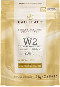 שוקולד צ׳יפס לבן CALLEBAUT במארז סגור של 1 ק"ג
