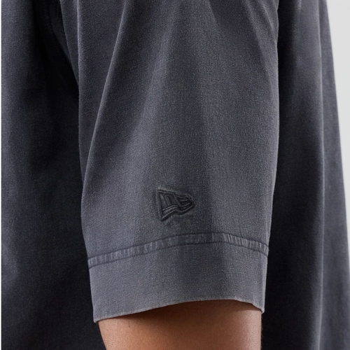 חולצה NEW ERA מידות S-XL לגברים בגוון נייבי וינטג'