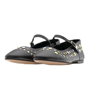נעל TOMMY JEANS מידות 36-40 לנשים בגוון שחור עם ניטים