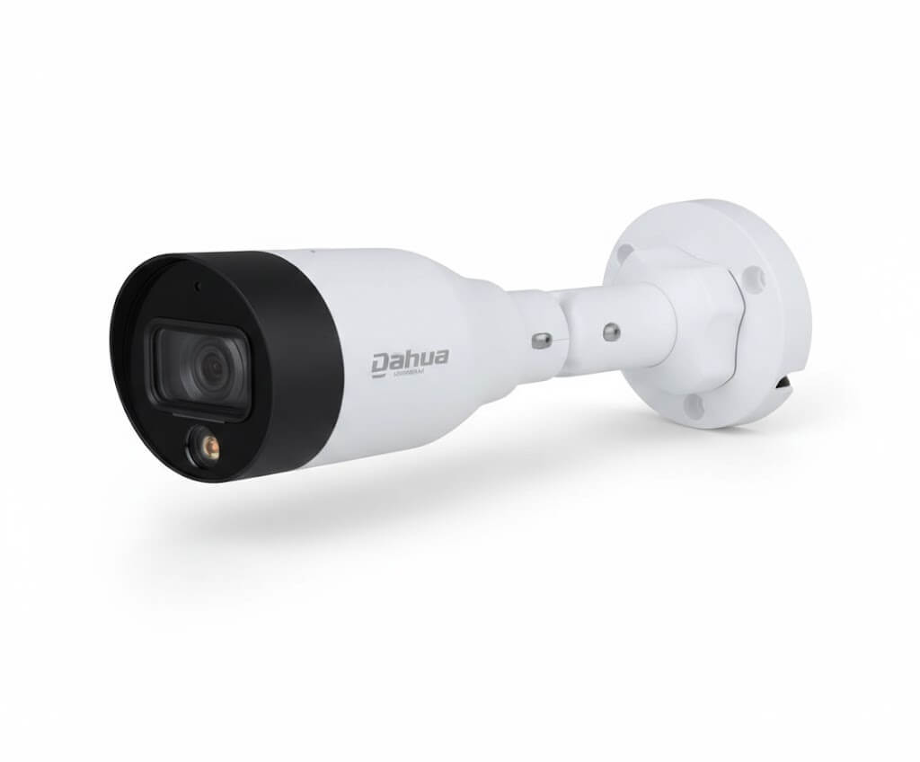 מצלמת אבטחה צינור IP ברזולוציית 2MP עם טכנולוגיית Full-Color ו-IR