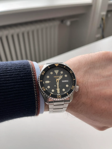 SEIKO SRPD57K1 SPORT 5 אוטומטי 100M צלילה 