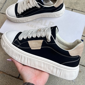 נעל BALR מידות 40-45 לגברים בגוון נייבי-קרם