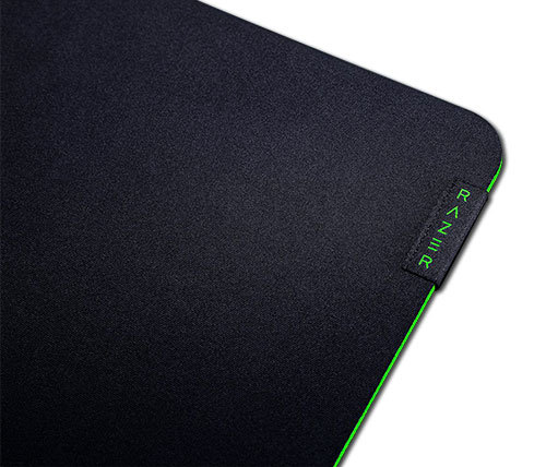 משטח גיימינג לעכבר  RAZER Gigantus V2 RZ02-01830200-R3M1
