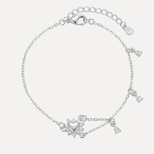 צמיד עם לב משובץ וזרקונים תלויים