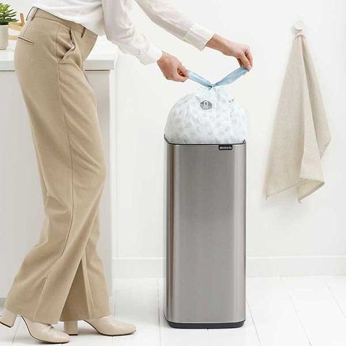 פח טאץ 30 ליטר, נירוסטה מט FPP ברבנטיה | Brabantia Bo 