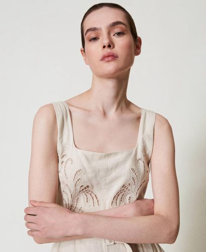 Linen blend jumpsuit with embroidery