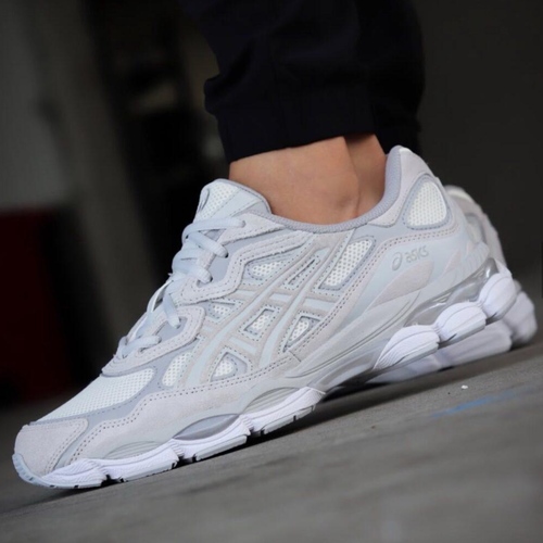 נעל ASICS מידות 37-46 לנשים