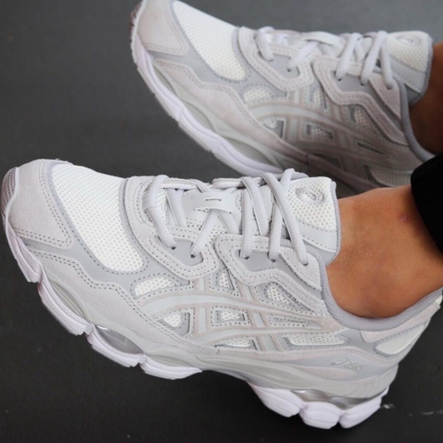 נעל ASICS מידות 37-46 לנשים