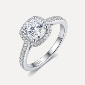 טבעת עגולה ודקה משובצת 