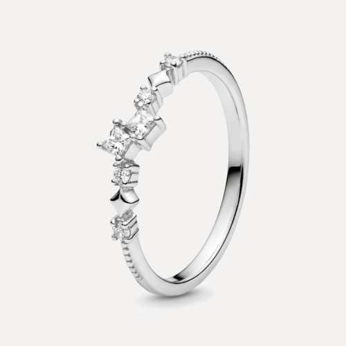 טבעת כסף עדינה משובצת