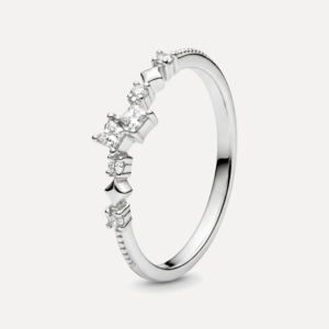 טבעת כסף עדינה משובצת