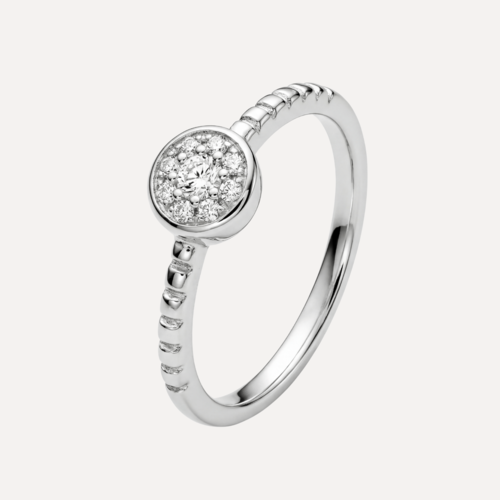 טבעת משובצת זירקונים