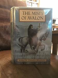 ערפילי אבלון (יד 2 ) - The Mists of Avalon - Marion Zimmer Bradley שונות