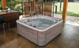 בריכת ספא  216X216 x 90  מדגם 69130  ASTRALPOOL  Pacific 70   