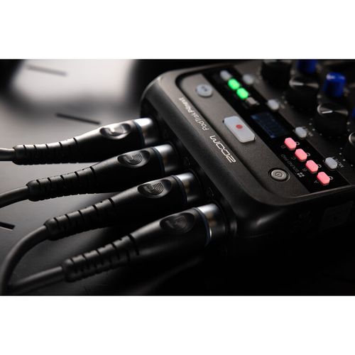 מכשיר הקלטה נייד לפודקאסט Zoom PodTrak P4next 