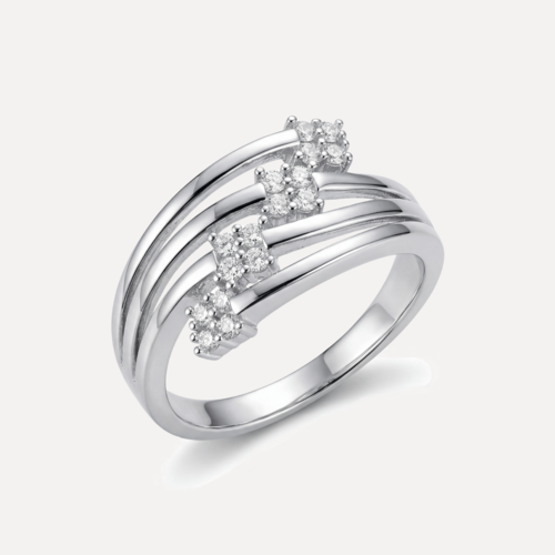 טבעת כסף 925 בשיבוץ אבנים