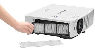 מקרן לייזר Panasonic PT-VMZ82 LCD Projector 8000 ansi