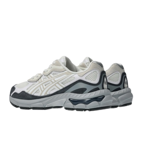 נעל ASICS מידות 27-35 לילדים בגוון אפור-לבן