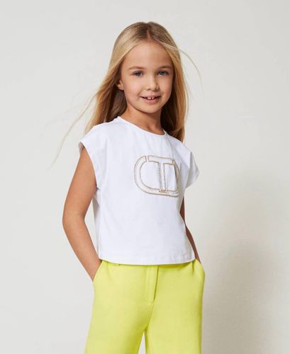 T-shirt with embroidered Oval T