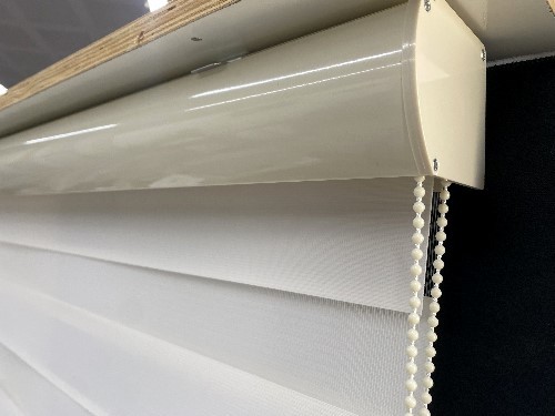 וילון גלילה זברה Decorel פרימיום -קרם