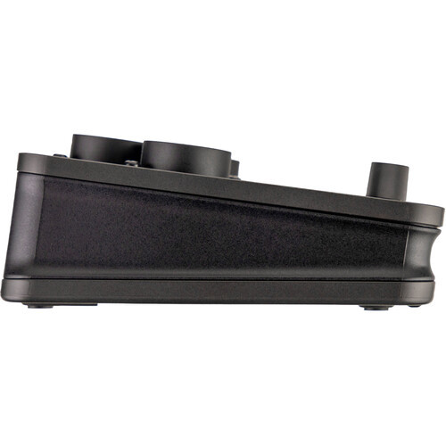 מיקסר אולפן נייד Zoom LiveTrak L6max