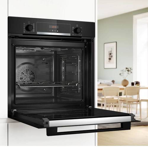 תנור בנוי פירוליטי 71 ליטר Bosch HBA574BB3 Serie 4 שחור