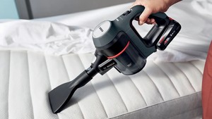 שואב אבק אלחוטי – עם מוט גמיש BBS712A BOSCH 