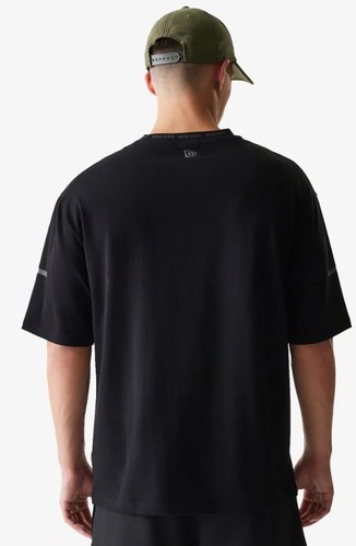 חולצת ניו ארה New Era Tech Black Oversized T-Shirt | גברים