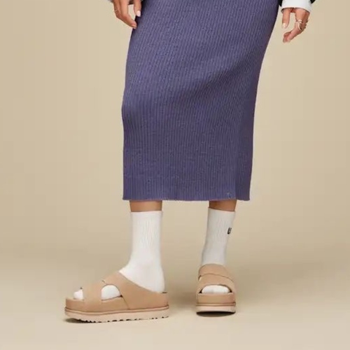 כפכף UGG גולדנסטאר היי קאט אאוט סנד מידות 36-41 לנשים
