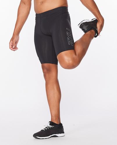 Core Compression Shorts שחור כסף לתמיכה שרירית