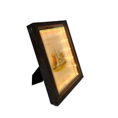 מעמד לתמונה עם תאורה LED, מתאים לתמונה 13×18, מסגרת חום כהה