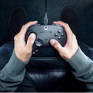 בקר גיימינג | RAZER Wolverine V3 TOURNAMENT EDITION